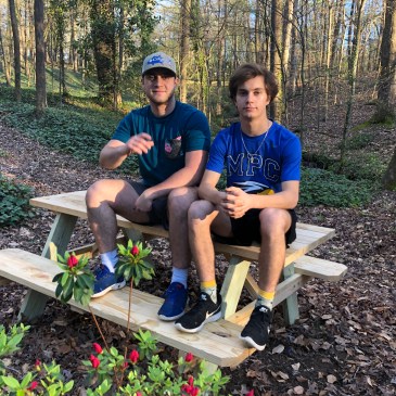 picnic table builders